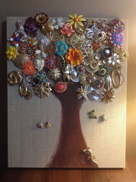 craft ideas using old brooches.